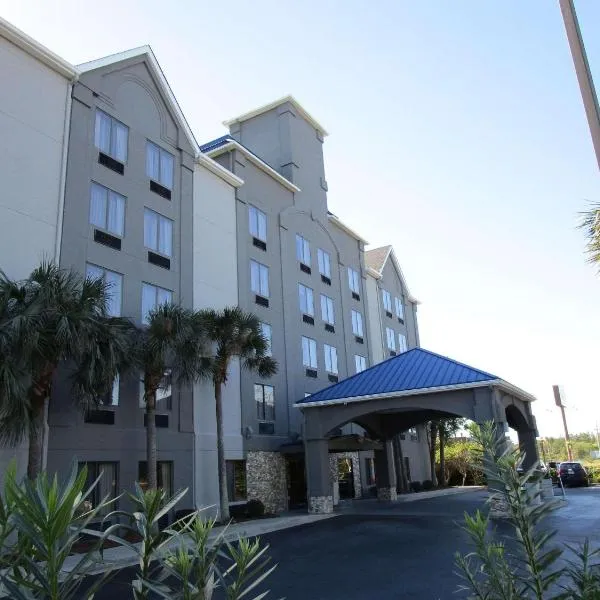 Country Inn & Suites by Radisson, Murrells Inlet, SC: Pawleys Island şehrinde bir otel