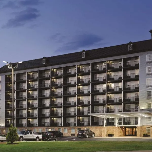 Country Inn & Suites by Radisson, Pigeon Forge South, TN: Pigeon Forge şehrinde bir otel