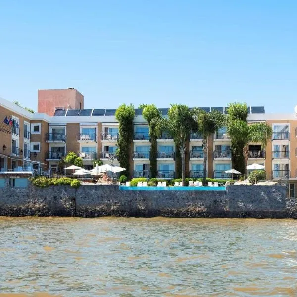 Radisson Hotel Colonia del Sacramento, готель у місті Колонія-дель-Сакраменто