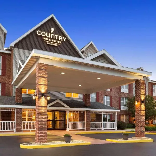 Country Inn & Suites by Radisson Kenosha - Pleasant Prairie、ケノーシャのホテル