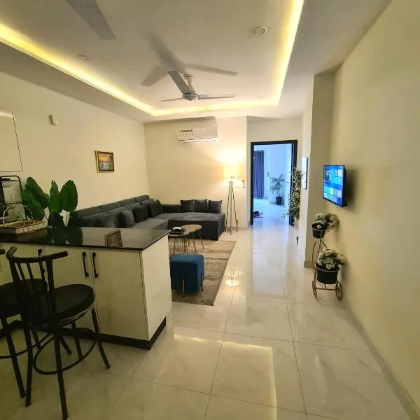 1 Bed Modern Apartment, Pool, Gym, Cinema, Hotel in Lahore