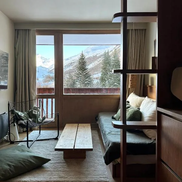 Les Barmettes Appart rénové avec vue, parking et skis aux pieds, hotel a Val-d'Isère