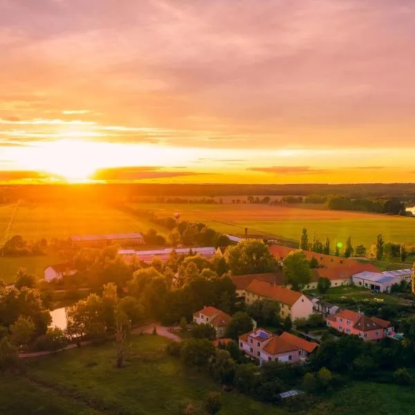 Viesnīca penzion Dvorce pilsētā Tršebona