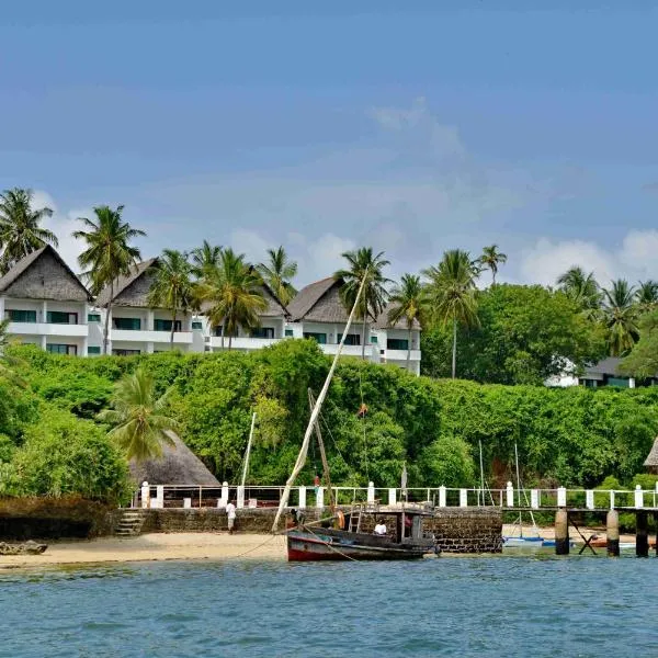 Mnarani Beach Club, готель у місті Кіліфі