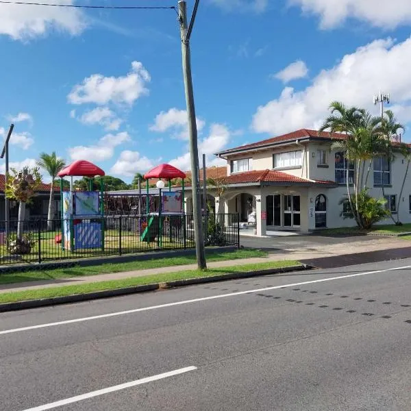 Tropic Coast Motel, מלון במקיי