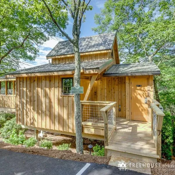 The Blackjack Oak in Treehouse Grove at Norton Creek, viešbutis Gatlinburg