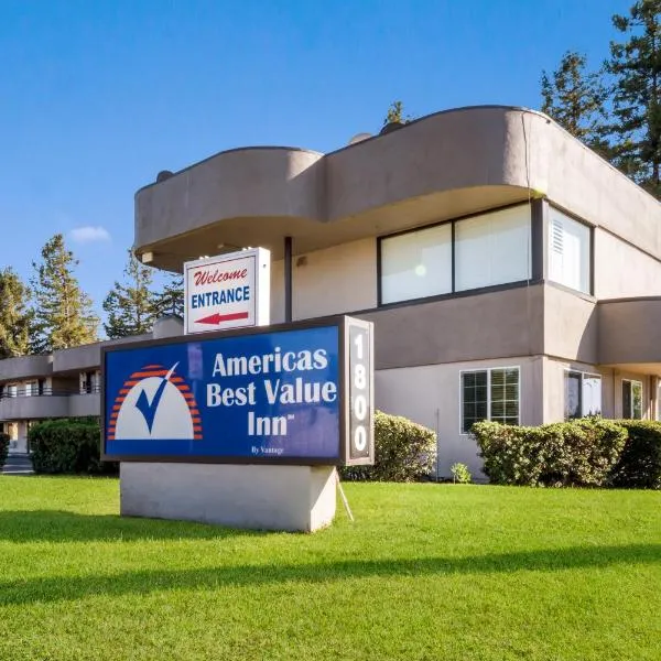 Americas Best Value Inn Santa Rosa, hotel i Santa Rosa