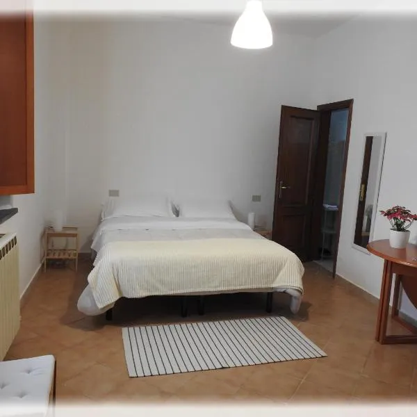 Geoglobe Apartment, hotel a Pisa