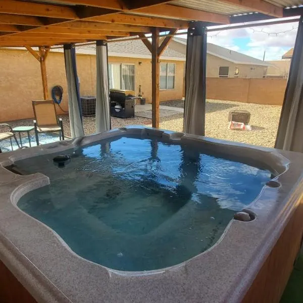 Page में, होटल I Deal Lake Powell Home 3BR, Jacuzzi, BBQ, Firepit