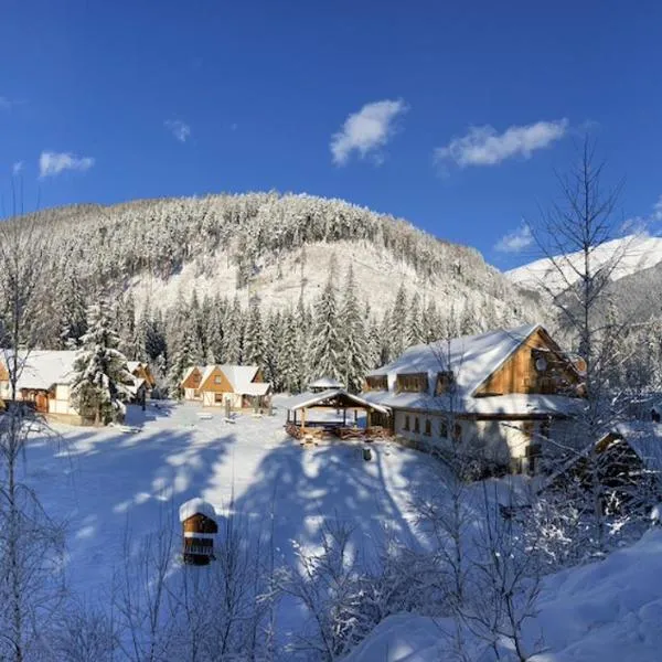 Chaty a horský hotel Kožiar, hotel em Kvačany