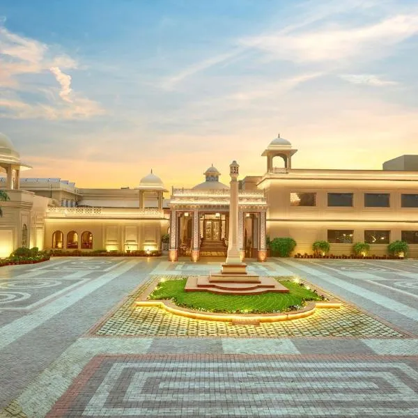 Heritage Village Resort & Spa Manesar-Gurgaon، فندق في جورجاون