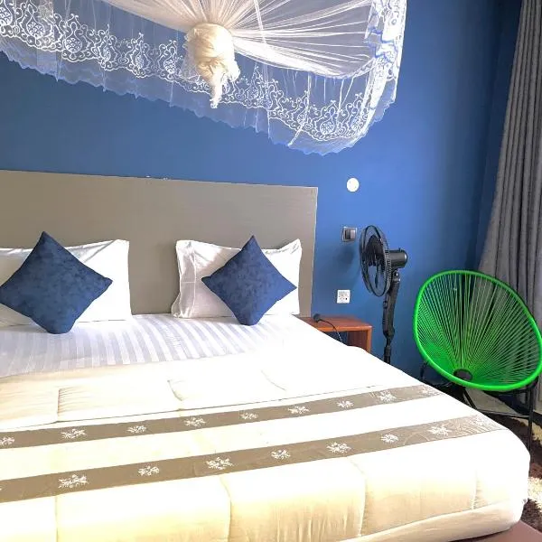 Ashleys Hotel: Kampala şehrinde bir otel