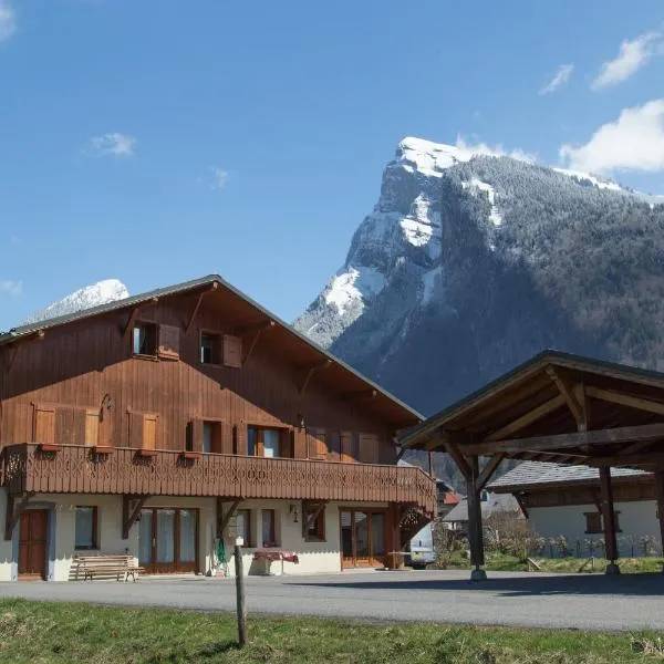 Appartement 16 Personnes SAMOENS, hotel em Samoëns