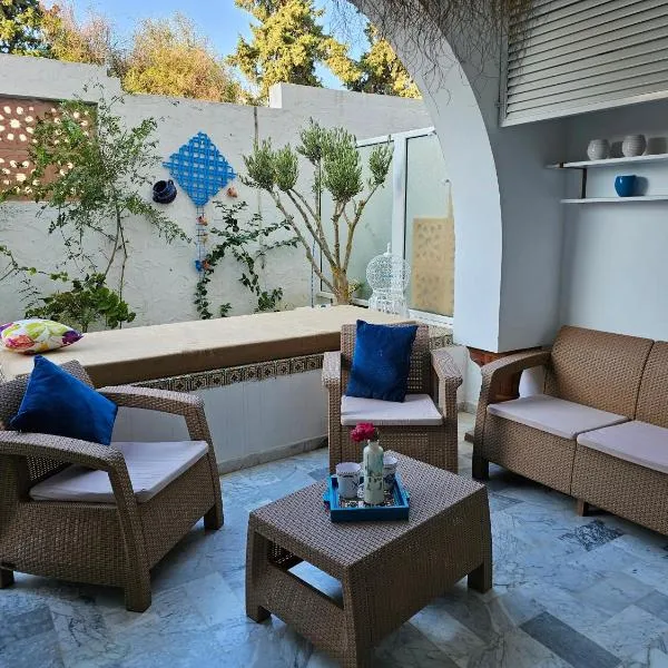 Villa Jasmin Super equipped apartment with Garden, Swimming pool, Sea, hôtel à Hammamet