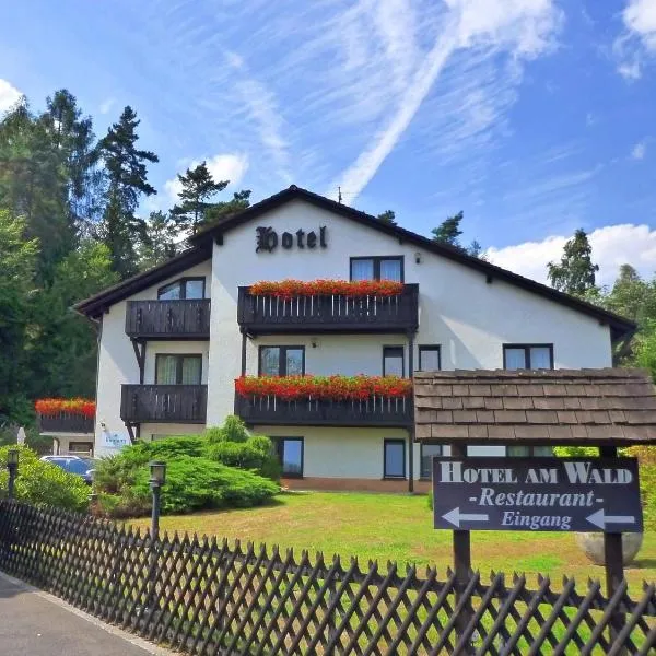 Meister BÄR HOTEL Am Wald – hotel w mieście Bad Alexandersbad