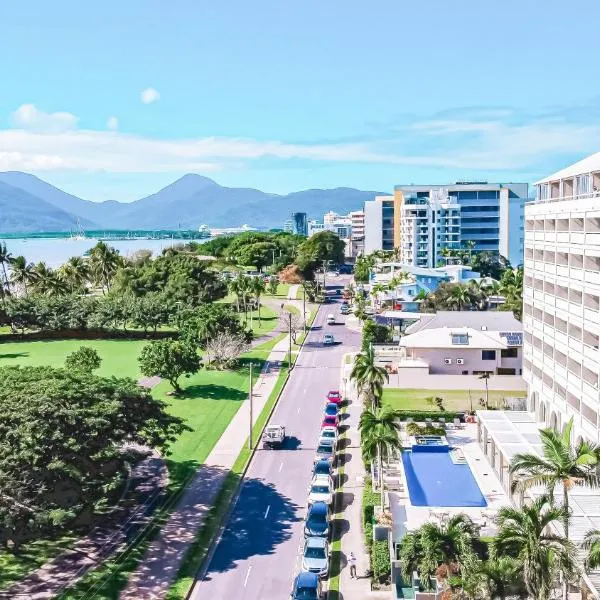 Cairns Harbourside Hotel, viešbutis Kernse