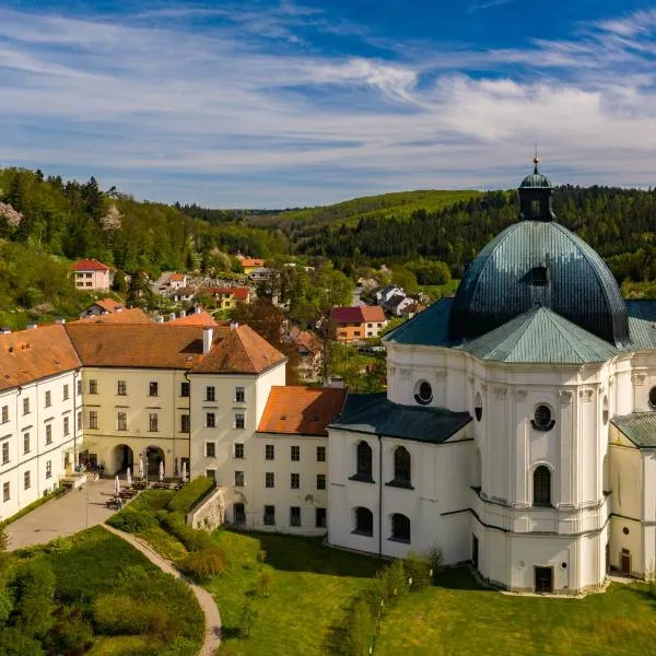 Zámek Křtiny, hotel u gradu 'Vilémovice'