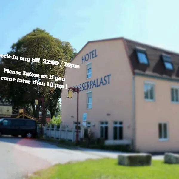 Hotel Wasserpalast - breakfast for free!!!, hotel i Graz