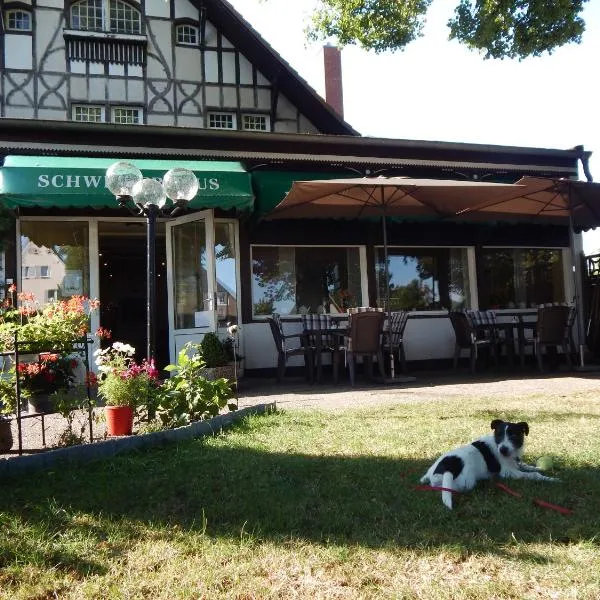 Viesnīca Hotel Schweizerhaus Lībekā