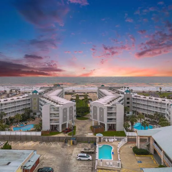 Casa Del Marlin - Your Beach Retreat on Galveston Island, TX, hotel di Galveston