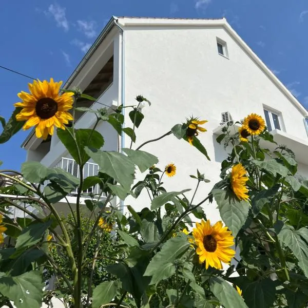 Apartments Nikola Stipišić, Hotel in Hvar