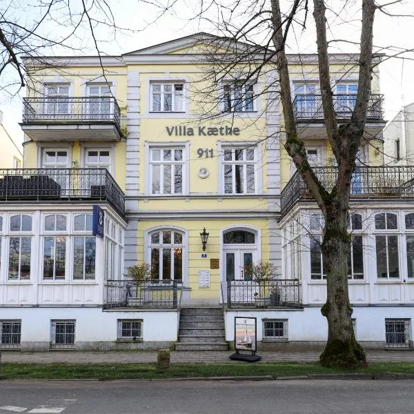 Kapitänsapartment der Villa Kaethe, hotelli kohteessa Rostock