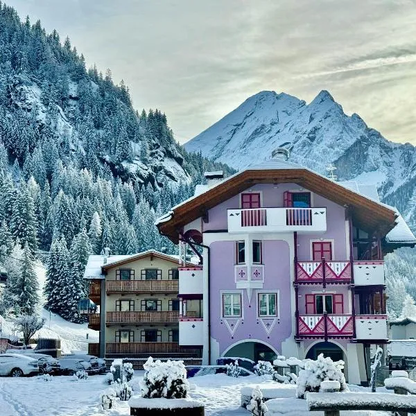 B&B Cèsa Planber Mountain View SKI-IN SKI-OUT, hotelli kohteessa Ortisei