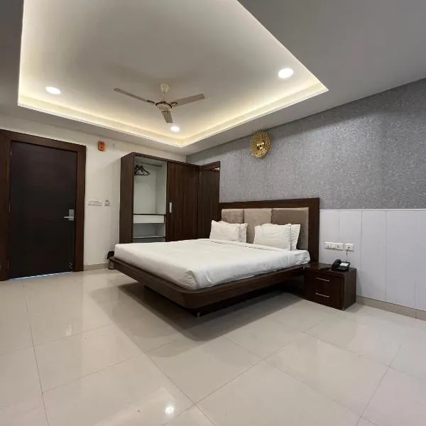 Hotel Shri Radha Nikunj - Opposite Prem Mandir, hotelli kohteessa Vrindavan