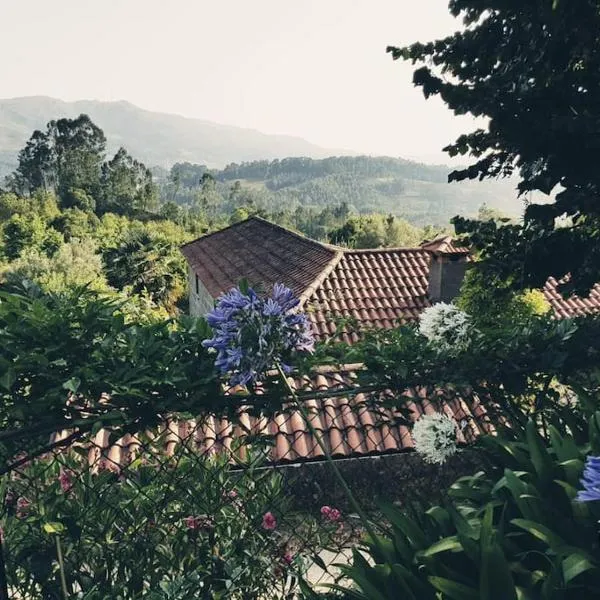 Country House - Hippie Garden, hotel di Guimarães