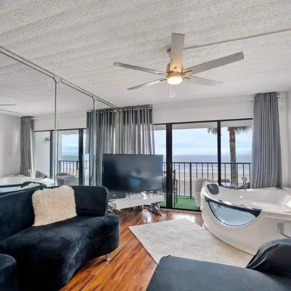 Bello condominio con vista al mar, jacuzzi interno, hotel di Galveston