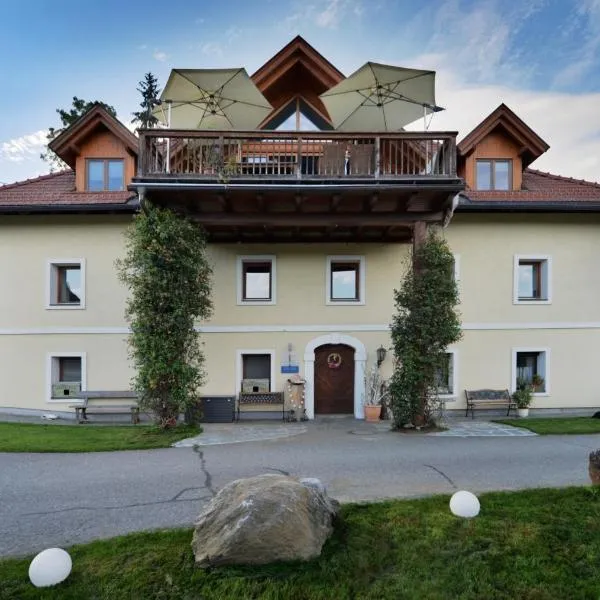 Little Farm Apartments, hotel din Feldkirchen in Kärnten