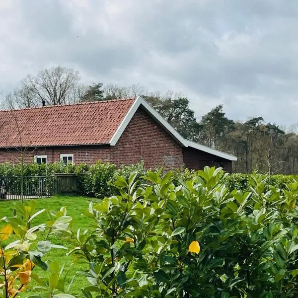 B&B Hoeve Fraai Achterhoek, מלון Aalten