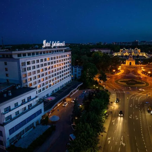 Hotel Gołębiewski Białystok, מלון בסופראסל