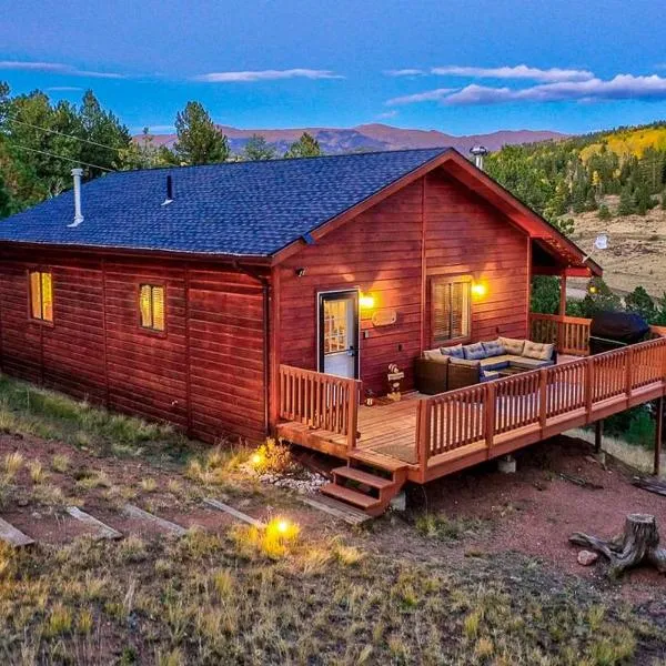 Monarch Landing, A Cozy Cabin w/360 Mountain Views, hotel Cripple Creek