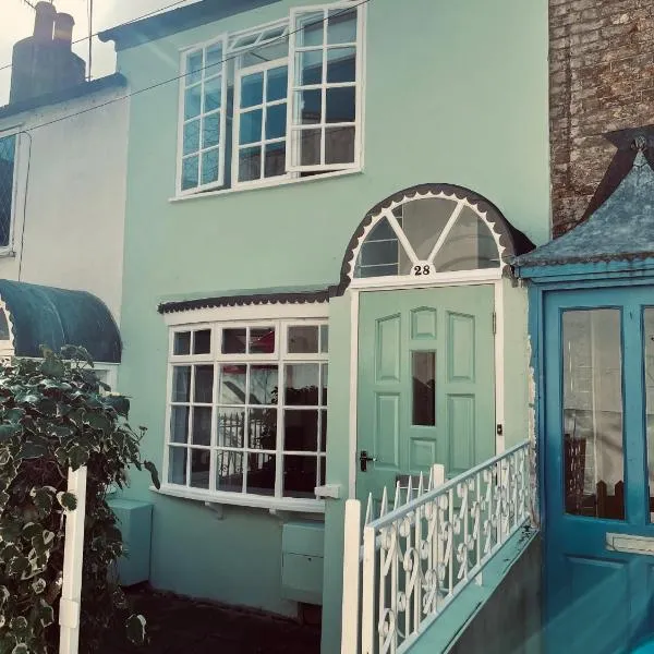 North Laine Sunny Cottage - with PARKING, hotel in Brighton & Hove