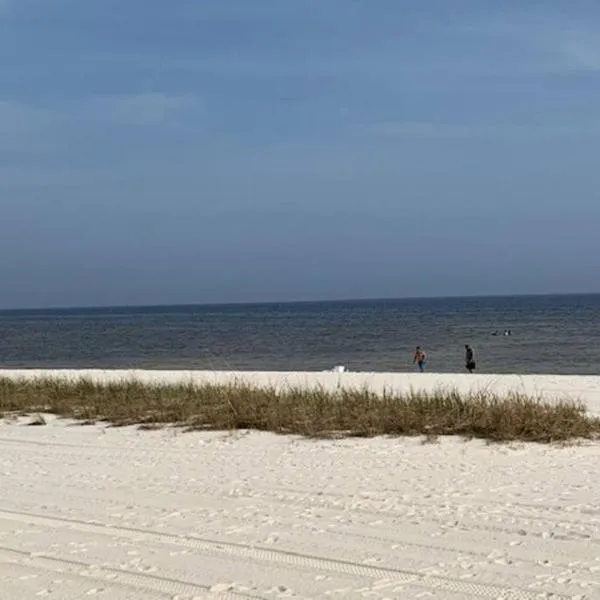 Happy Beach House in Biloxi, hotel a Biloxi