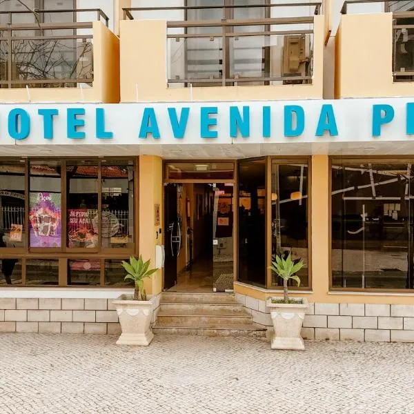 Hotel Avenida Praia โรงแรมในปอร์ติเมา