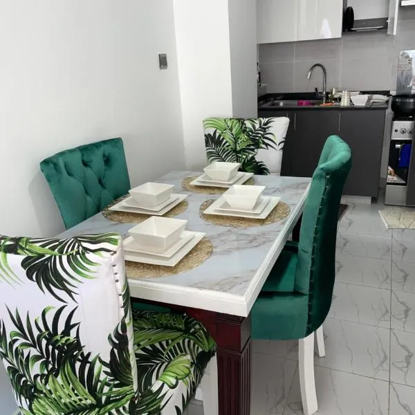 Classy two bedroom Airbnb with swimming pool, ξενοδοχείο σε Ndenderu