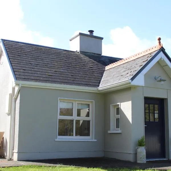 Heather Cottage and Shepherds Hut, хотел в Килтимах