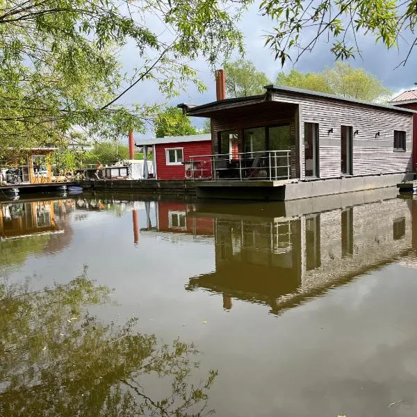 Hausboot Stöckte, hótel í Hamborg