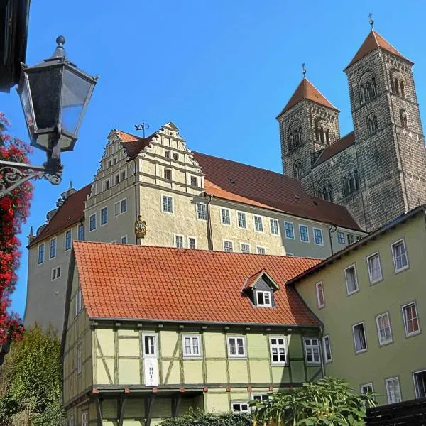 Hotel Domschatz, hotel di Quedlinburg