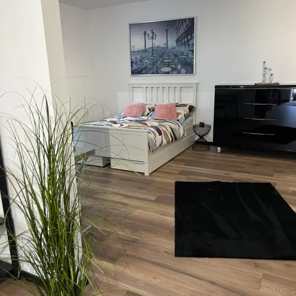 Ferienwohnung Ambiente 2, מלון בBad Emstal