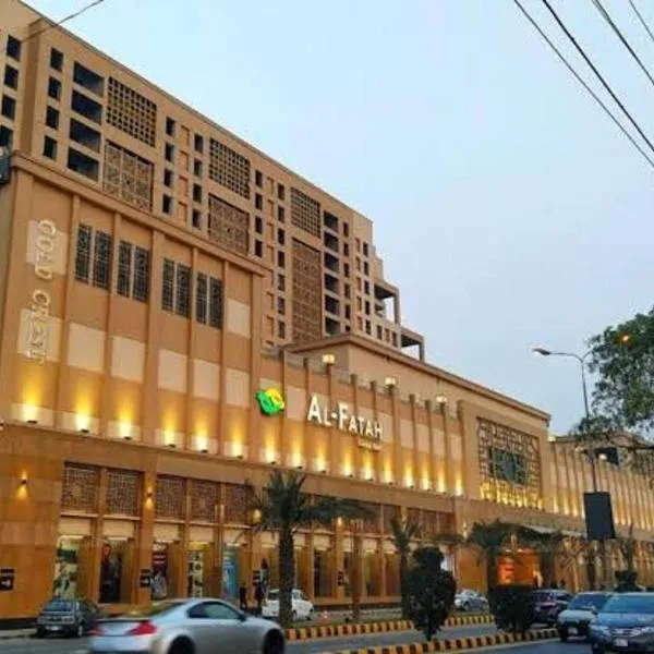 Sunset luxury gold crest mall Residency, hotel sa Lahore