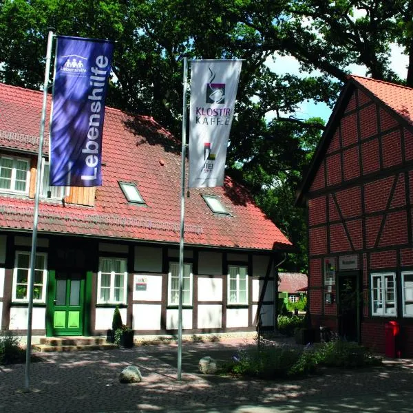 Hotel Am Kloster, hotel a Hodenhagen