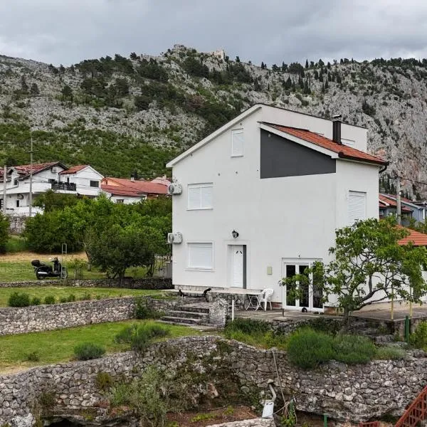 Villa The Cave, hotel em Blagaj