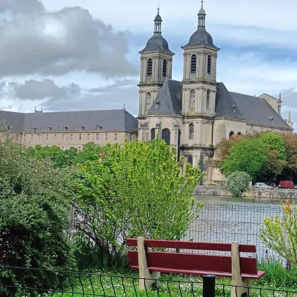 Le gîte des Prémontrés, hôtel à Pont-à-Mousson