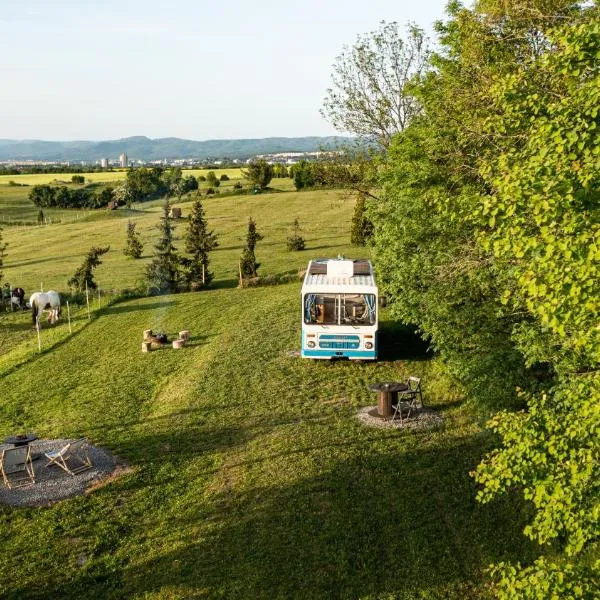 Bus Ikarus, hotell i Prievidza