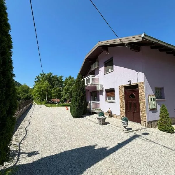 EMRAH RIVER UNA, hotel en Bihać