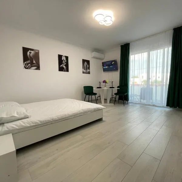 Apartament R, hotell i Giroc