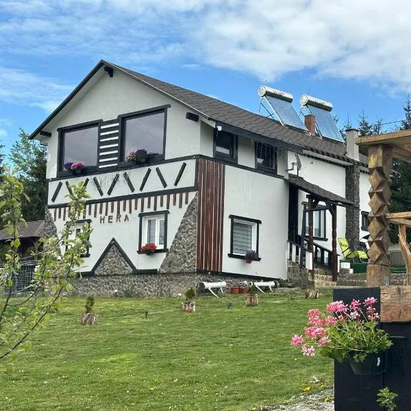 Casa de vacanță Hera - Pasul Tihuța - Un colțișor de rai, hótel í Piatra Fantanele